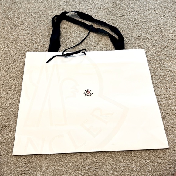 MONCLER ❄️ - Picture 2 of 3